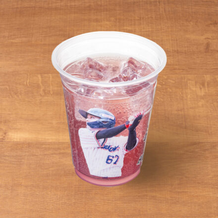 ぶどうとももの甘さっぱり、うんま！ジュース