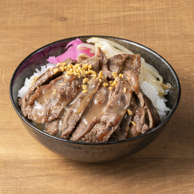 応燕飯！塩だれハラミステーキ丼