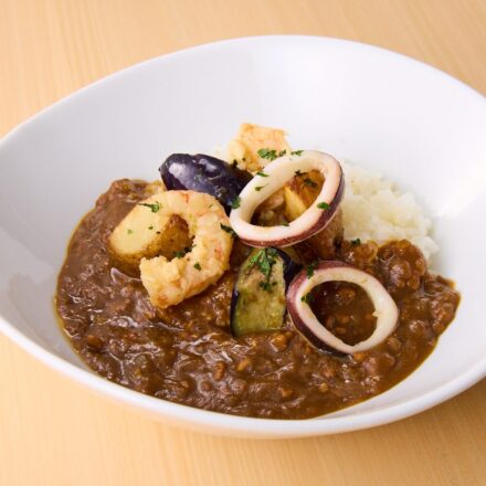 友情海鮮ハネカレー