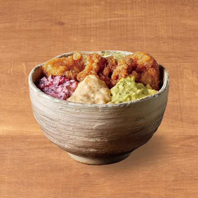 実家の味、味変3種チキン南蛮丼