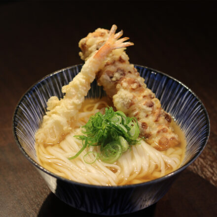 秋田名物稲庭天ぷらうどん
(温・冷)