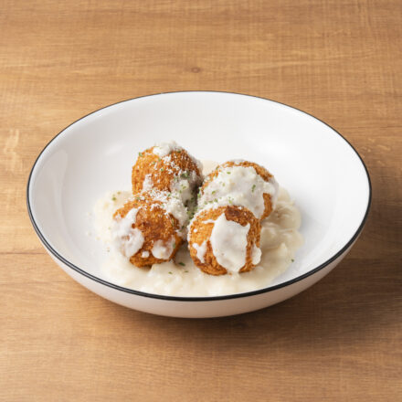 じんコロ特製シーフードクリームソース仕立て